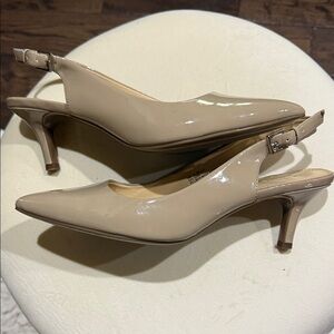 Liz Claiborne Elegant Beige Slingback Heels